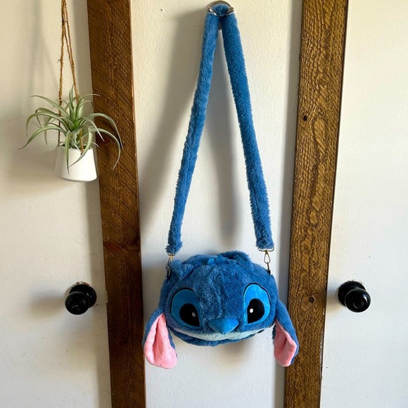 New Disney Lilo & Stitch Plush Shoulder Bag Crossbody Purse THE CUTEST - Picture 9 of 15